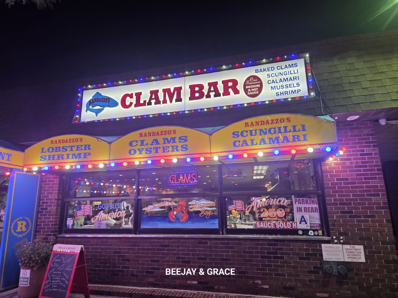 Randazzo's Clam Bar in Brooklyn — photo 4