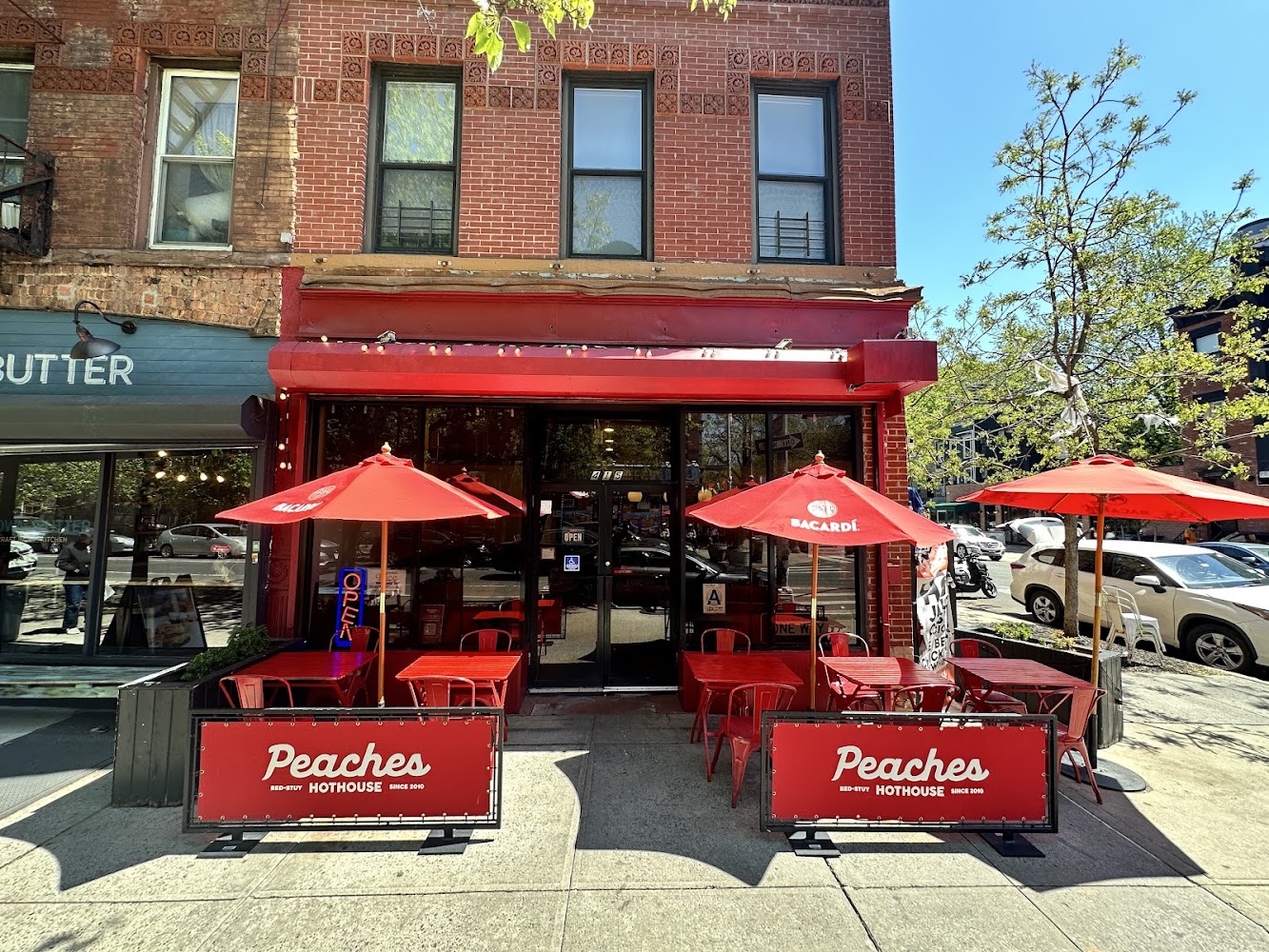 Peaches HotHouse in Brooklyn, California